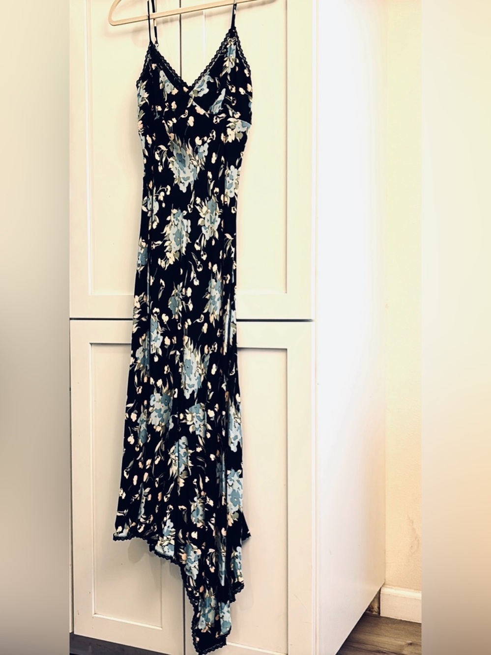Betsey Johnson vintage 90s / Y2K Floral Maxi Dress Blue and Cream